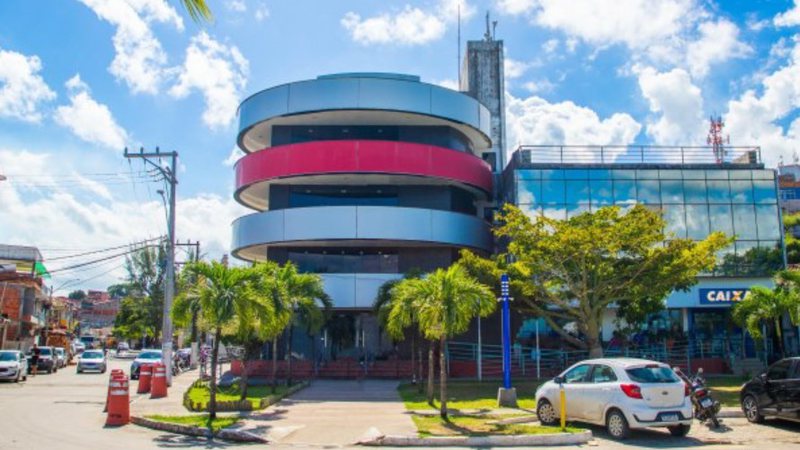 Prefeitura de Madre de Deus contrata escritório de advocacia sem licitação por R$ 120 mil