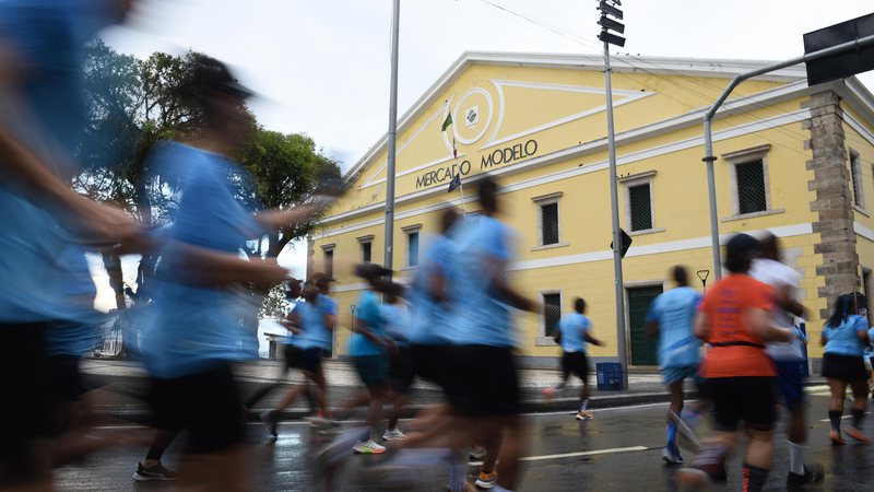 Corridas de ruas podem ser suspensas se não houver aviso sobre bloqueio de trânsito